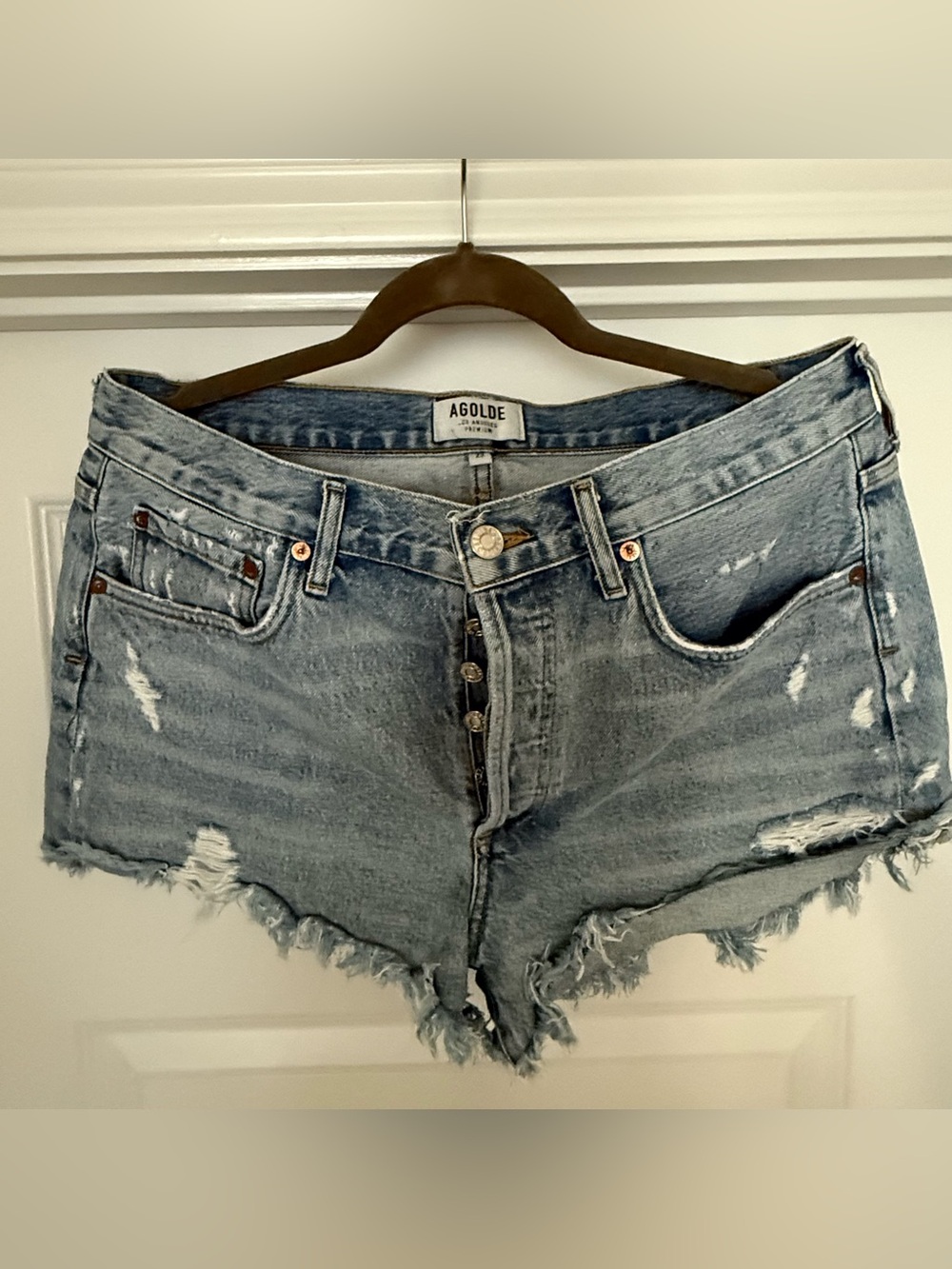 Agolde light blue denim shorts with contrast stitching, Size 29